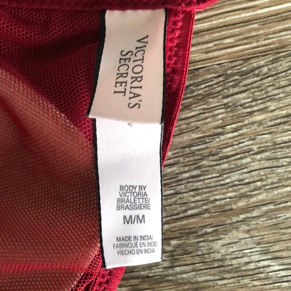 Victoria’s Secret Body by Victoria bralette - Picture 5 of 7